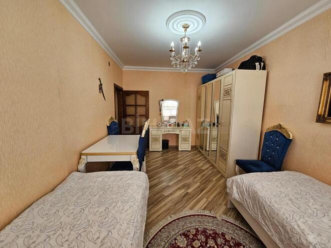 Satılır 5 otaqlı köhnə tikili 110 m², İnşaatçılar m., photo 7 from 13