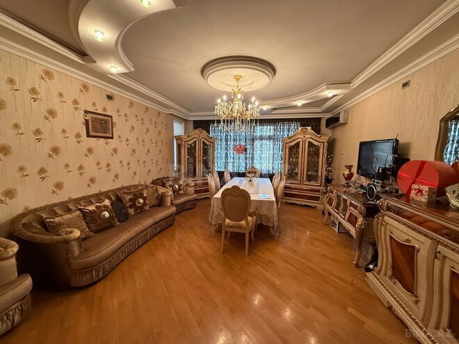 Satılır 4 otaqlı yeni tikili 185 m², 20 Yanvar m., photo 1 from 15