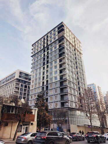 Satılır 3 otaqlı yeni tikili 145 m², 28 May m., photo 1 from 7