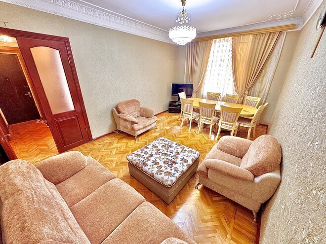İcarəyə verilir 3 otaqlı köhnə tikili 85 m², Qara Qarayev m., photo 5 from 16