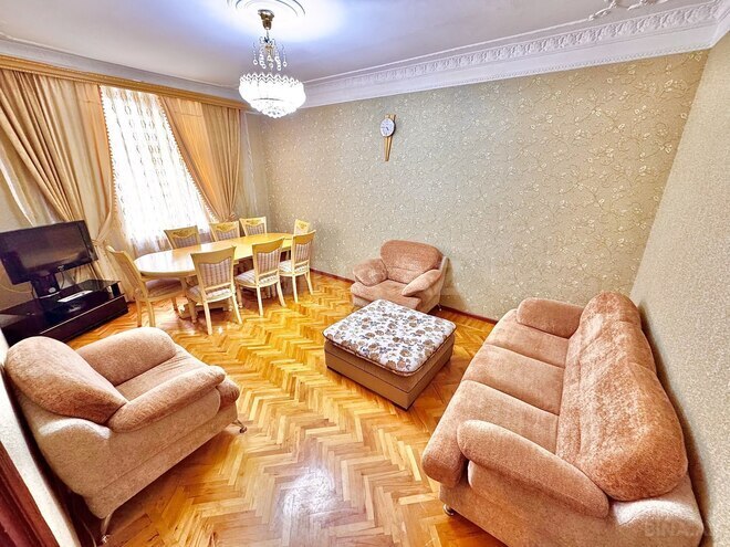 İcarəyə verilir 3 otaqlı köhnə tikili 85 m², Qara Qarayev m., photo 4 from 16