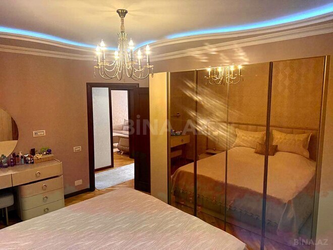 Продаётся 3-комн. вторичка 75 м², м. Кара Караев, photo 14 from 32