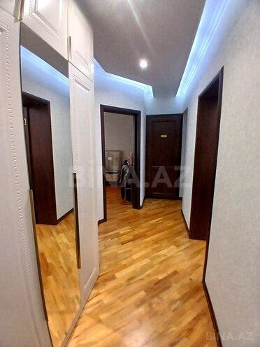 Продаётся 3-комн. вторичка 75 м², м. Кара Караев, photo 20 from 32