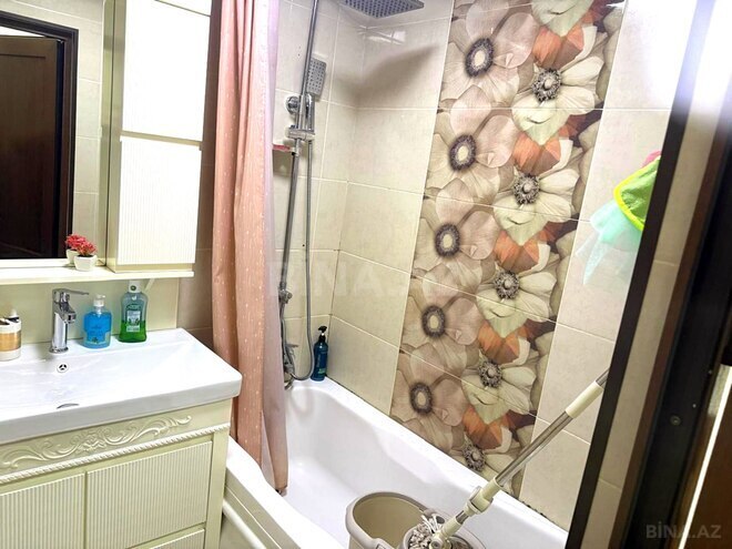 Продаётся 3-комн. вторичка 75 м², м. Кара Караев, photo 26 from 32
