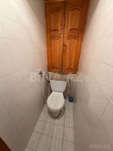 Satılır 2 otaqlı köhnə tikili 60 m², Massiv D q., photo 11 from 12