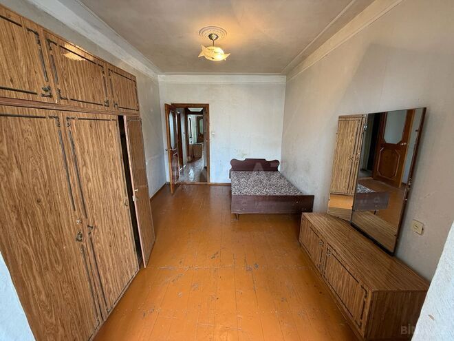 Satılır 2 otaqlı köhnə tikili 60 m², Massiv D q., photo 5 from 12