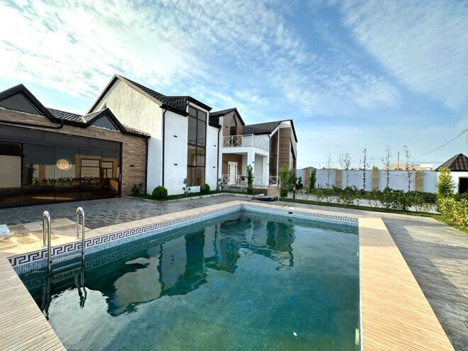 Продаётся 7-комн. дом/дача 400 м², Хазарский р., photo 1 from 32
