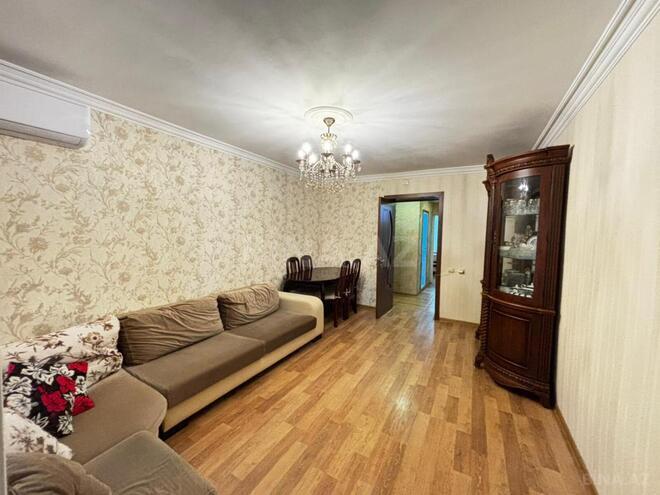 Satılır 3 otaqlı köhnə tikili 70 m², Qara Qarayev m., photo 8 from 17