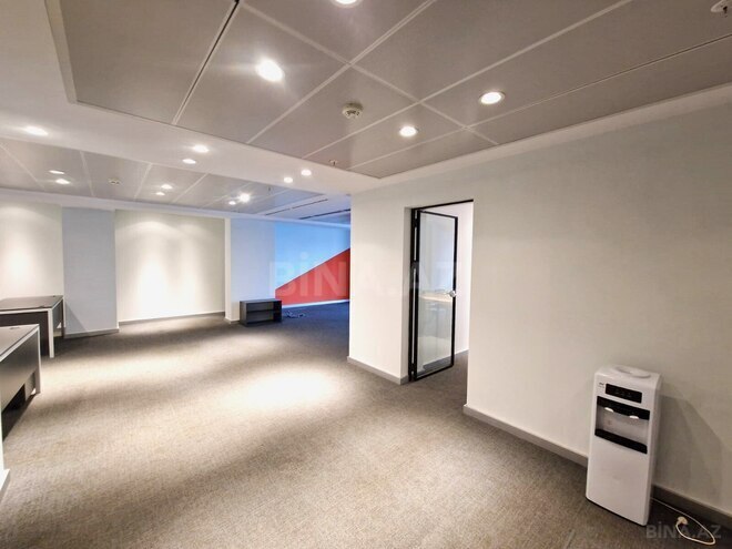 İcarəyə verilir 4 otaqlı ofis 210 m², 28 May m., photo 13 from 30