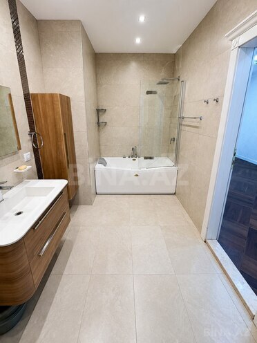 Продаётся 3-комн. новостройка 150 м², м. Элмляр Академиясы, photo 8 from 19