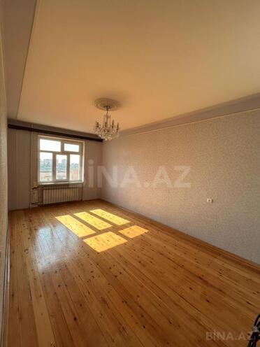Satılır 2 otaqlı köhnə tikili 60 m², Yeni Günəşli q., photo 1 from 15