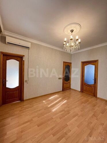 Satılır 3 otaqlı köhnə tikili 80 m², Memar Əcəmi m., photo 1 from 28