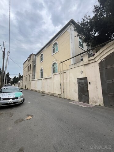 Satılır 8 otaqlı həyət evi/bağ evi 750 m², Nəsimi m., photo 1 from 32