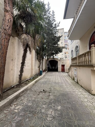 Satılır 8 otaqlı həyət evi/bağ evi 750 m², Nəsimi m., photo 8 from 32
