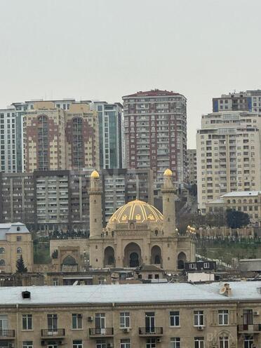Satılır 4 otaqlı yeni tikili 200 m², Sahil m., photo 28 from 32