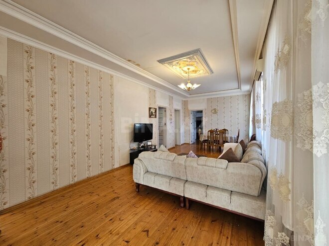 Satılır 8 otaqlı həyət evi/bağ evi 232 m², Həzi Aslanov q., photo 9 from 25