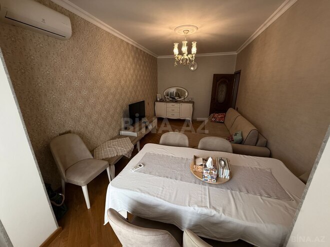 Satılır 2 otaqlı köhnə tikili 65 m², Gənclik m., photo 3 from 20