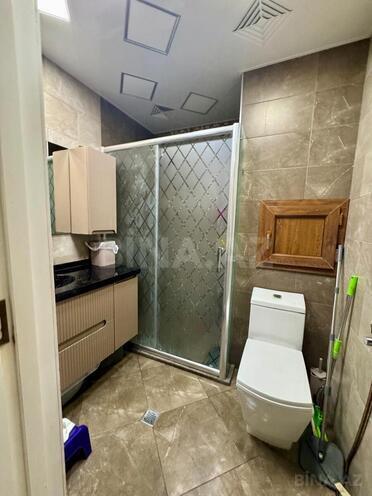 Satılır 5 otaqlı köhnə tikili 110 m², Yeni Yasamal q., photo 16 from 17