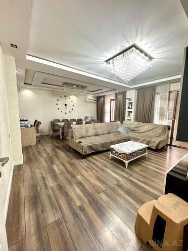 Satılır 5 otaqlı köhnə tikili 110 m², Yeni Yasamal q., photo 1 from 17