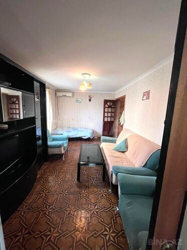 Satılır 2 otaqlı köhnə tikili 60 m², Gənclik m., photo 1 from 13