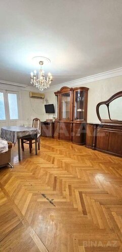 Satılır 3 otaqlı köhnə tikili 73 m², Memar Əcəmi m., photo 1 from 9