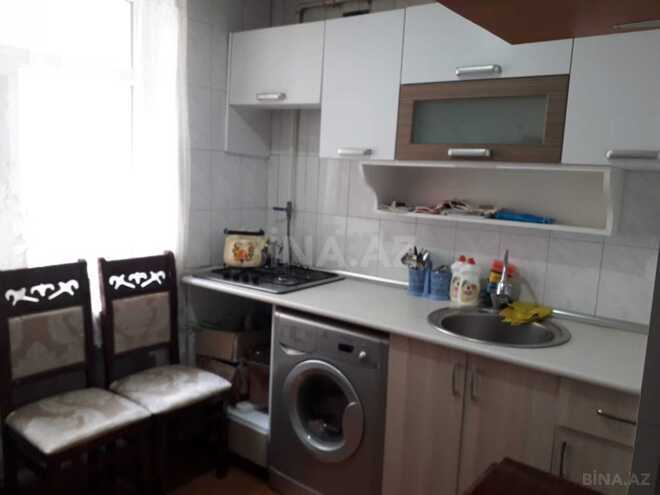 Satılır 1 otaqlı köhnə tikili 35 m², İnşaatçılar m., photo 8 from 11