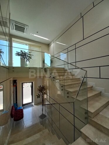 Satılır  obyekt 350 m², Elmlər Akademiyası m., photo 1 from 9