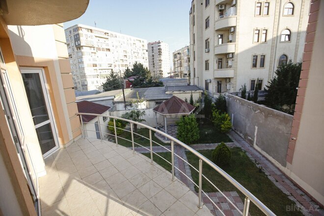 Сдаётся 8-комн. дом/дача 400 м², пос. Бадамдар, photo 5 from 29