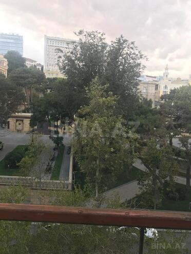 Сдаётся 2-комн. вторичка 70 м², м. Ичеришехер, photo 11 from 14