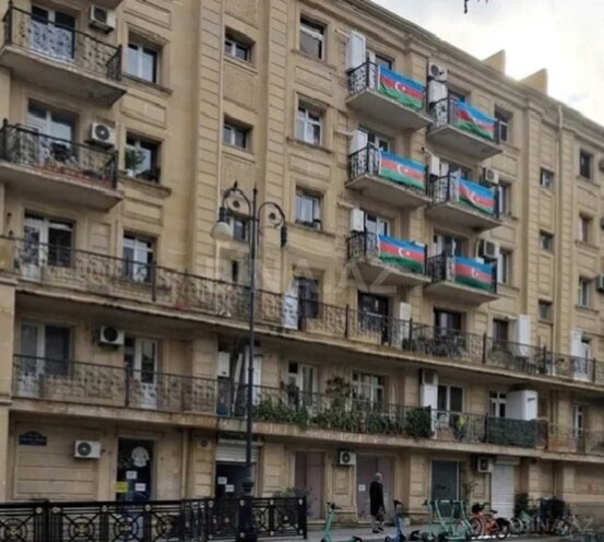 Satılır 2 otaqlı köhnə tikili 40 m², Yasamal r., photo 1 from 11