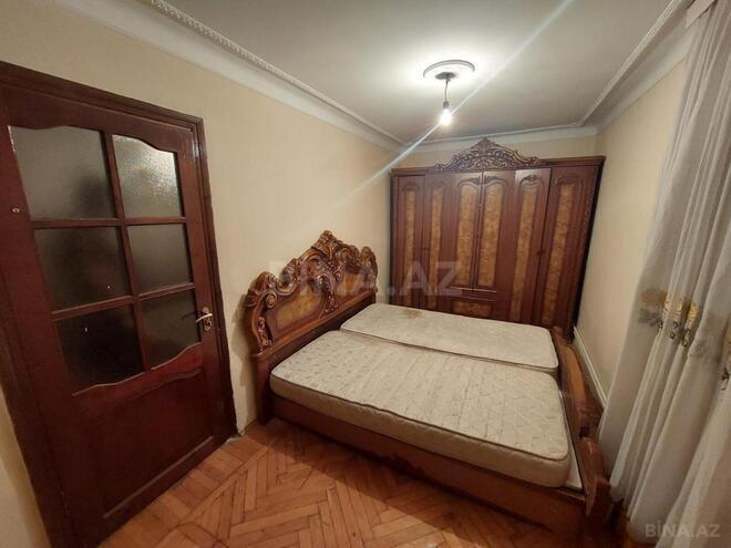 Satılır 2 otaqlı köhnə tikili 60 m², Gənclik m., photo 1 from 12