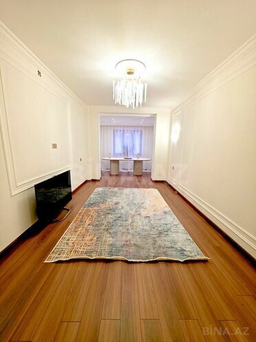Продаётся 3-комн. вторичка 85 м², пос. Бакиханова, photo 1 from 16
