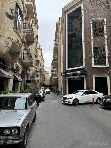 Satılır 3 otaqlı köhnə tikili 120 m², Sahil m., photo 3 from 15