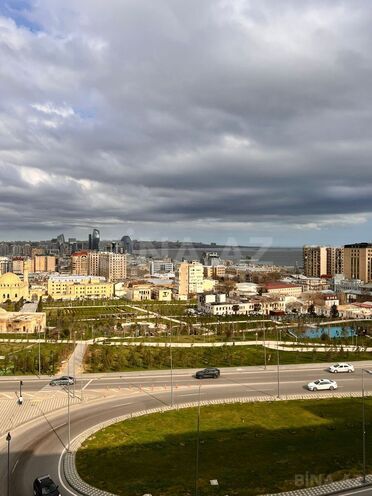Satılır 3 otaqlı köhnə tikili 75 m², Elmlər Akademiyası m., photo 1 from 8