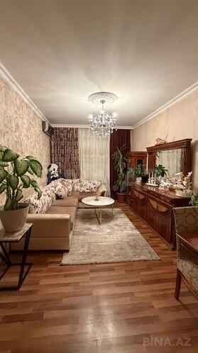 Satılır 3 otaqlı köhnə tikili 70 m², Hövsan q., photo 1 from 18