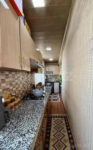 Satılır 3 otaqlı köhnə tikili 70 m², Hövsan q., photo 10 from 18