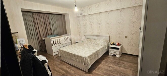 Satılır 3 otaqlı köhnə tikili 90 m², Qara Qarayev m., photo 1 from 8