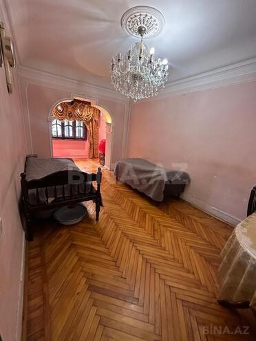Satılır 4 otaqlı köhnə tikili 80 m², Xalqlar Dostluğu m., photo 9 from 14