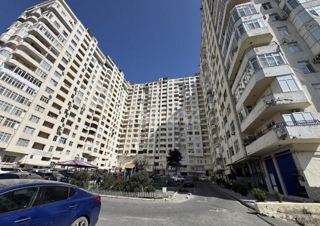 Сдаётся 2-комн. новостройка 65 м², м. Ази Асланов, photo 1 from 16