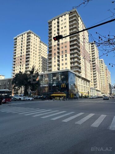 Продаётся 3-комн. новостройка 128 м², Насиминский  р., photo 1 from 12
