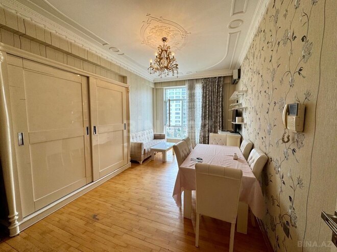 Сдаётся 2-комн. новостройка 75 м², м. 8 ноября, photo 4 from 19