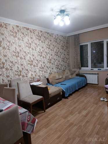 Сдаётся 3-комн. вторичка 85 м², м. Нефтчиляр, photo 1 from 18