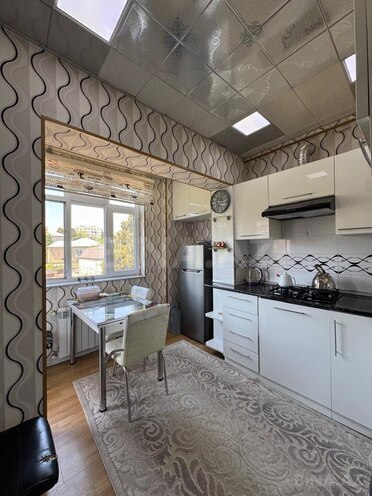 Satılır 3 otaqlı köhnə tikili 80 m², Köhnə Günəşli q., photo 4 from 16