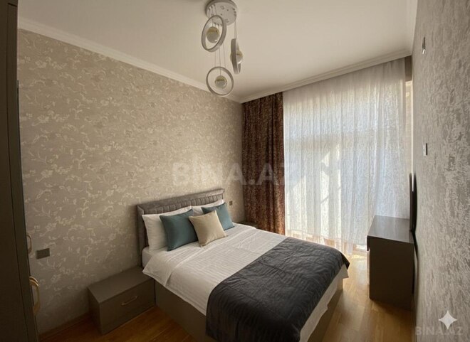 Сдаётся 2-комн. новостройка 70 м², м. Нефтчиляр, photo 4 from 12