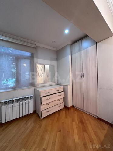 Продаётся 3-комн. вторичка 45 м², м. Ази Асланов, photo 5 from 15