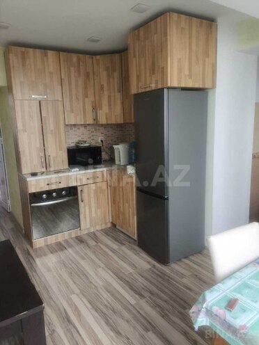 Продаётся 2-комн. вторичка 71 м², м. Элмляр Академиясы, photo 9 from 14