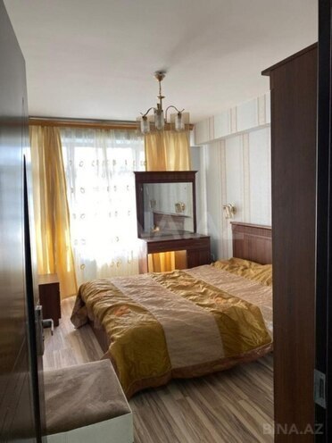 Продаётся 2-комн. вторичка 71 м², м. Элмляр Академиясы, photo 4 from 14