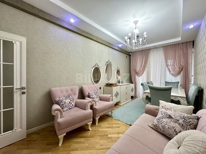 Продаётся 2-комн. новостройка 68 м², м. Нефтчиляр, photo 1 from 18