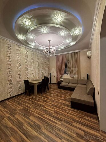 Сдаётся 3-комн. дом/дача 100 м², м. Иншаатчылар, photo 1 from 12