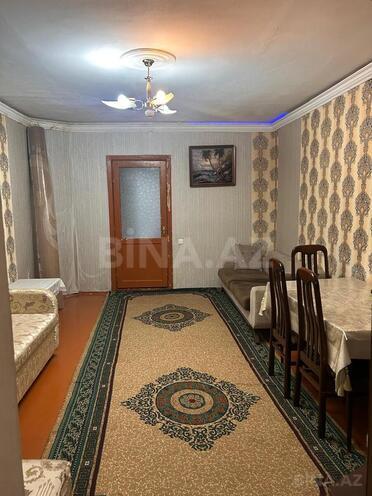 Продаётся 3-комн. вторичка 70 м², м. Нариман Нариманов, photo 1 from 13